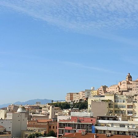 Manzoni Suite Cagliari Esterno foto