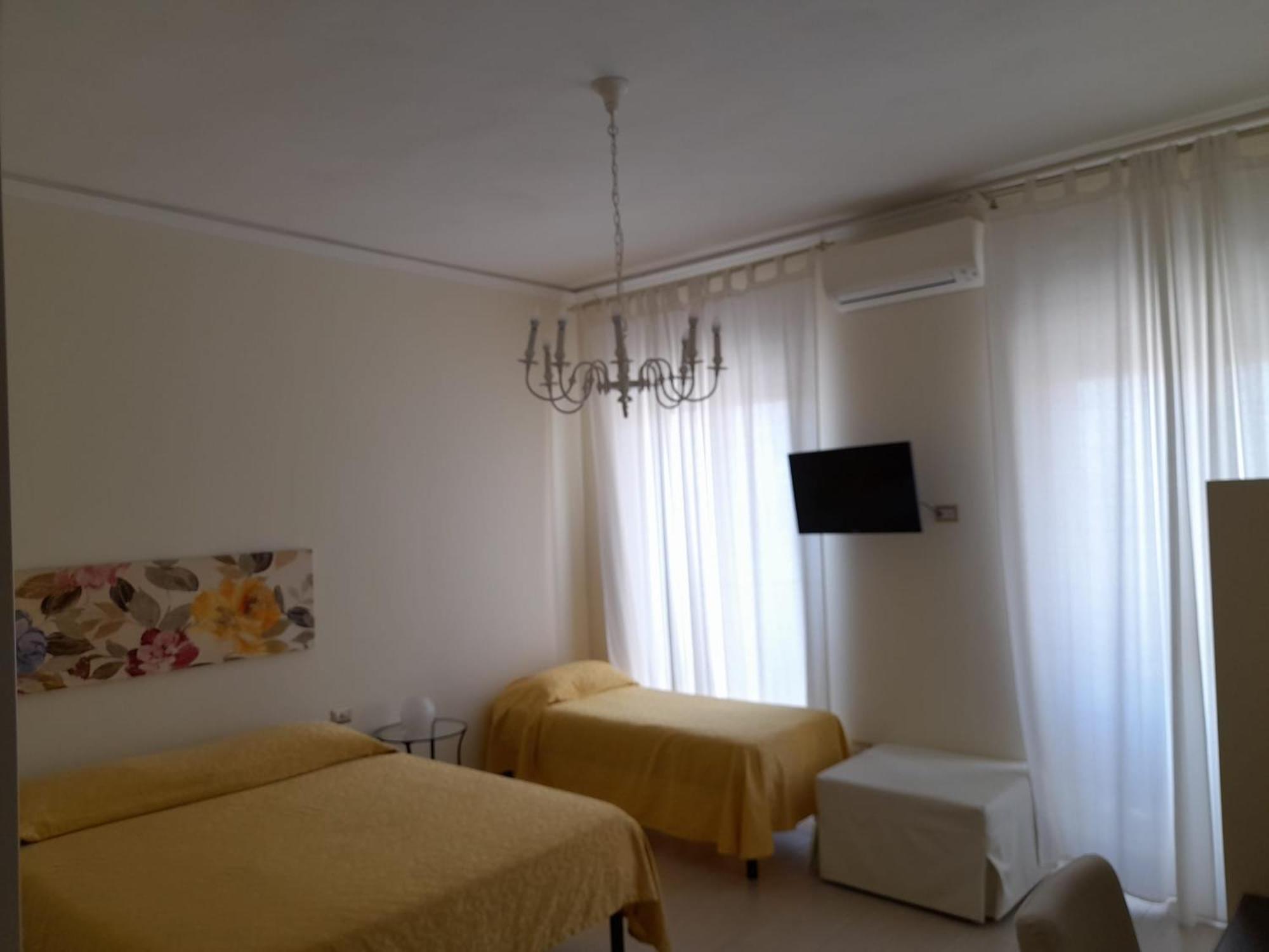 Manzoni Suite Cagliari Esterno foto