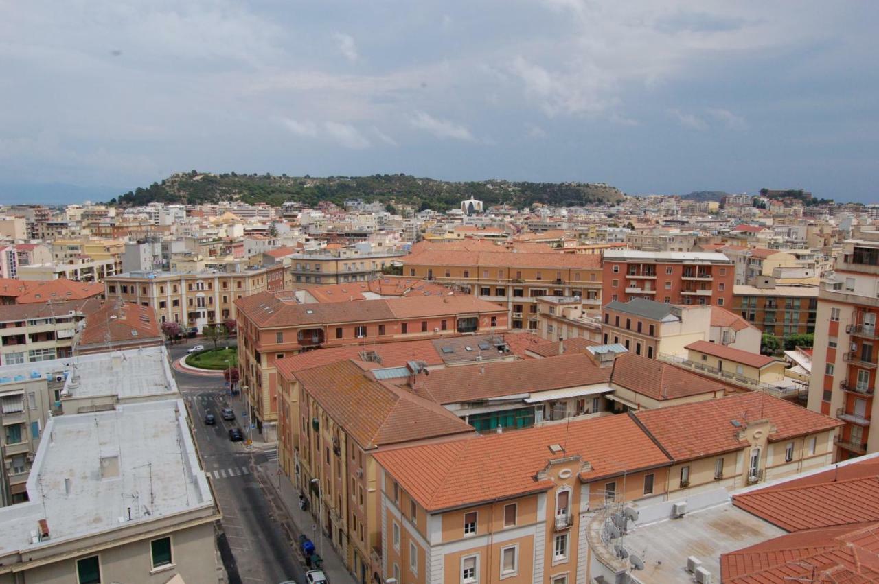 Manzoni Suite Cagliari Esterno foto
