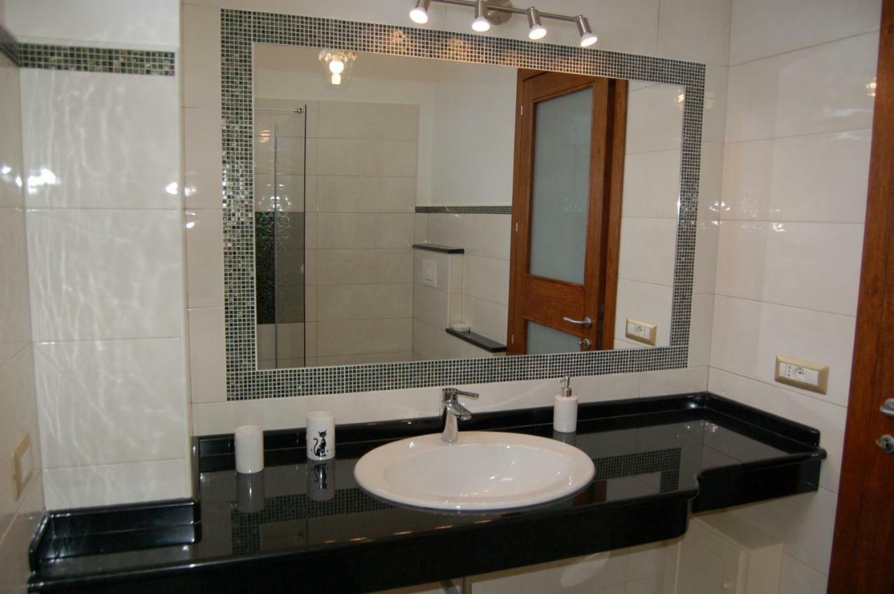 Manzoni Suite Cagliari Esterno foto