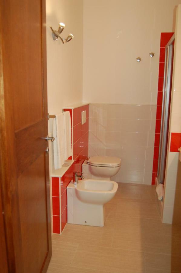 Manzoni Suite Cagliari Esterno foto