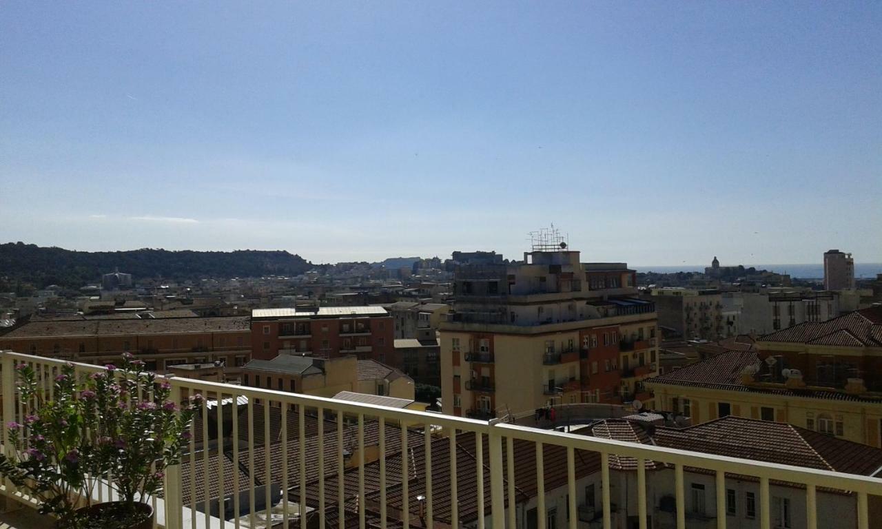 Manzoni Suite Cagliari Esterno foto