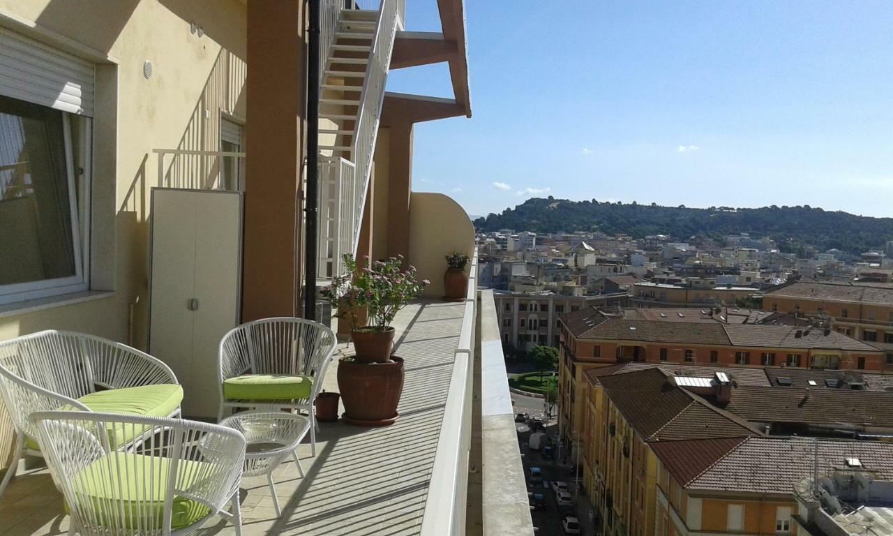 Manzoni Suite Cagliari Esterno foto