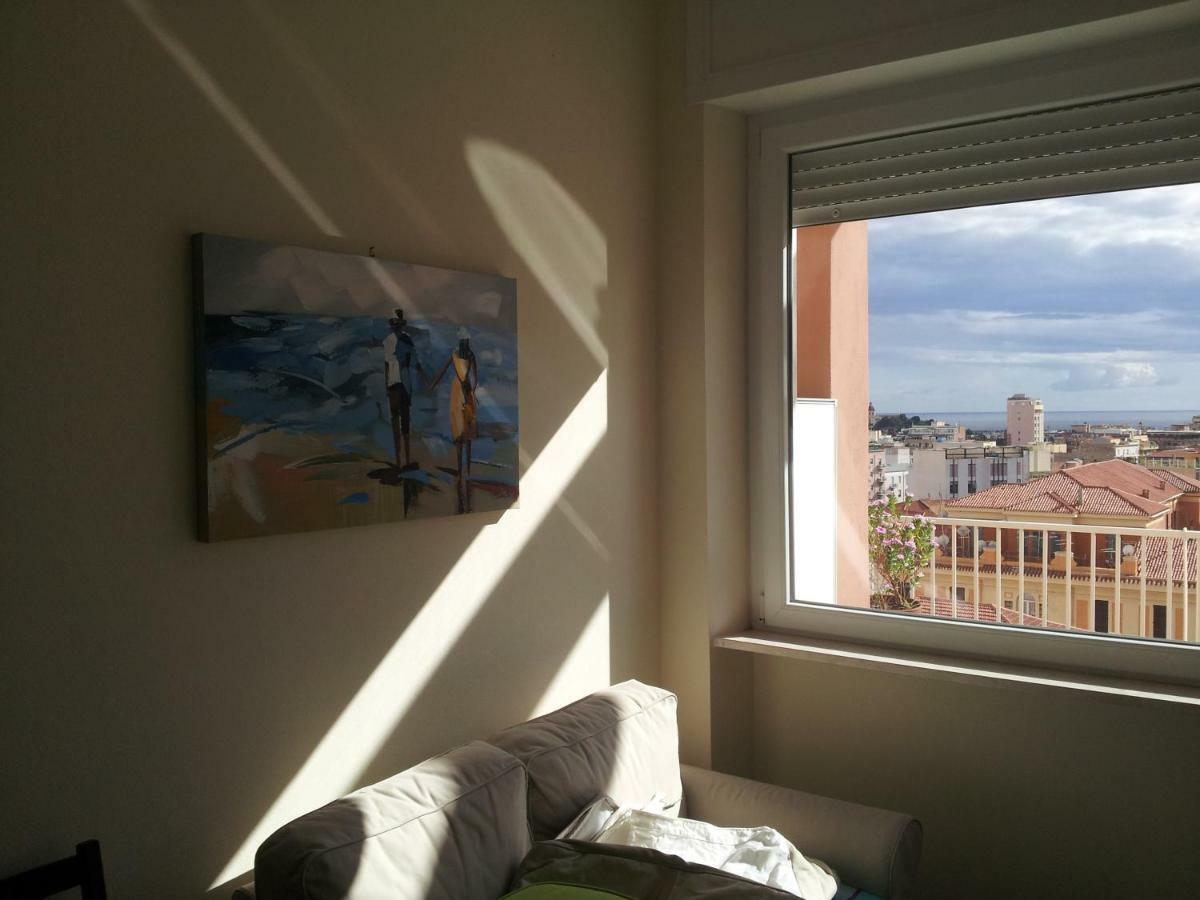 Manzoni Suite Cagliari Esterno foto